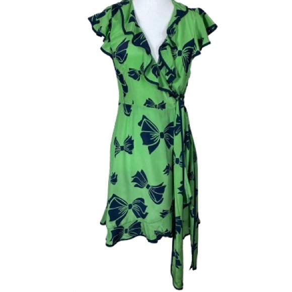 Nanette Lepore Dresses & Skirts - Nanette Lepore Lime and Navy Floral Midi Dress 100%Silk